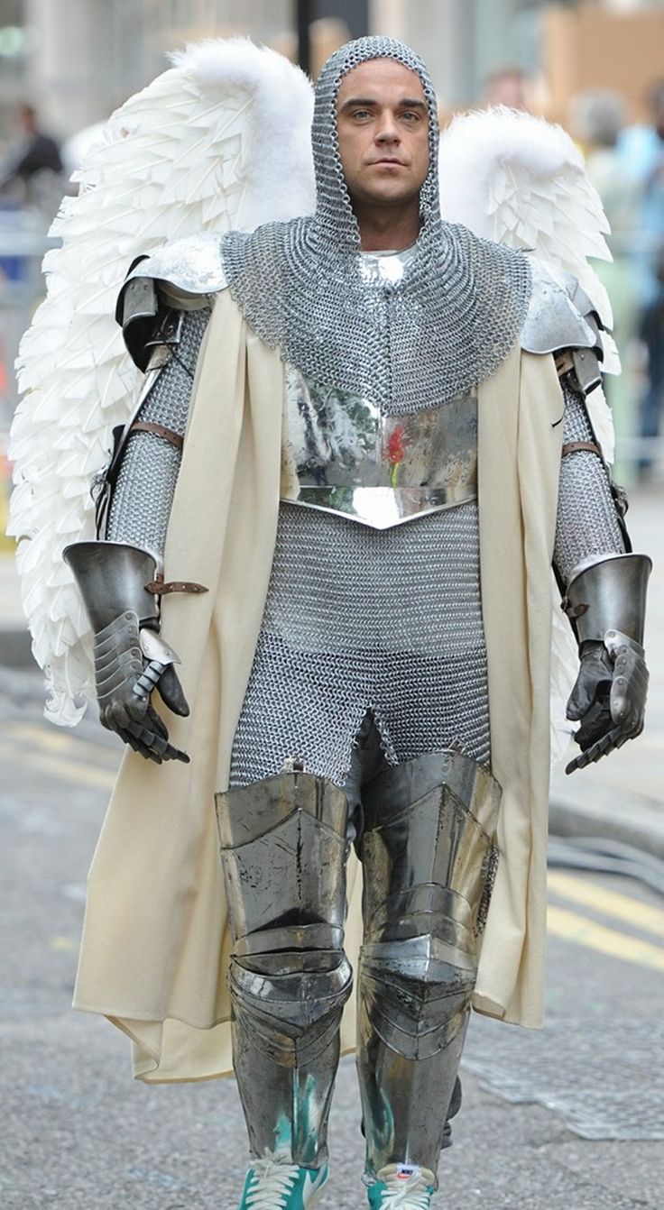Photoshopowe wycięcie-812ddfe38107af66b419e6d384118848-robbie-williams-knight.jpg