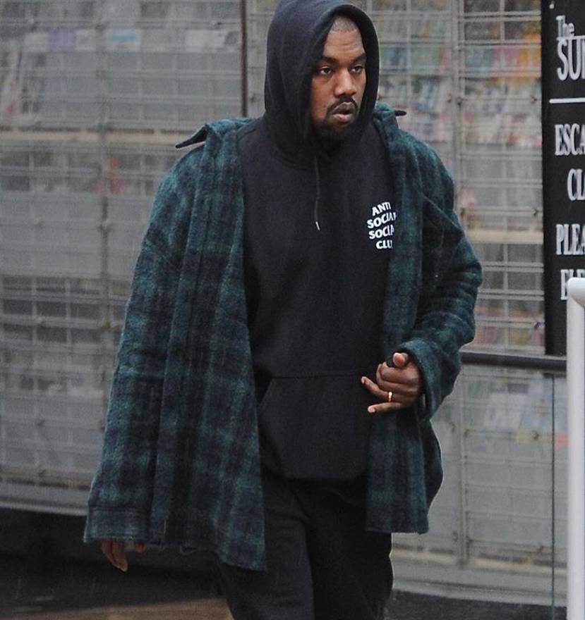 Streetwear-fullsizerender-2.jpg