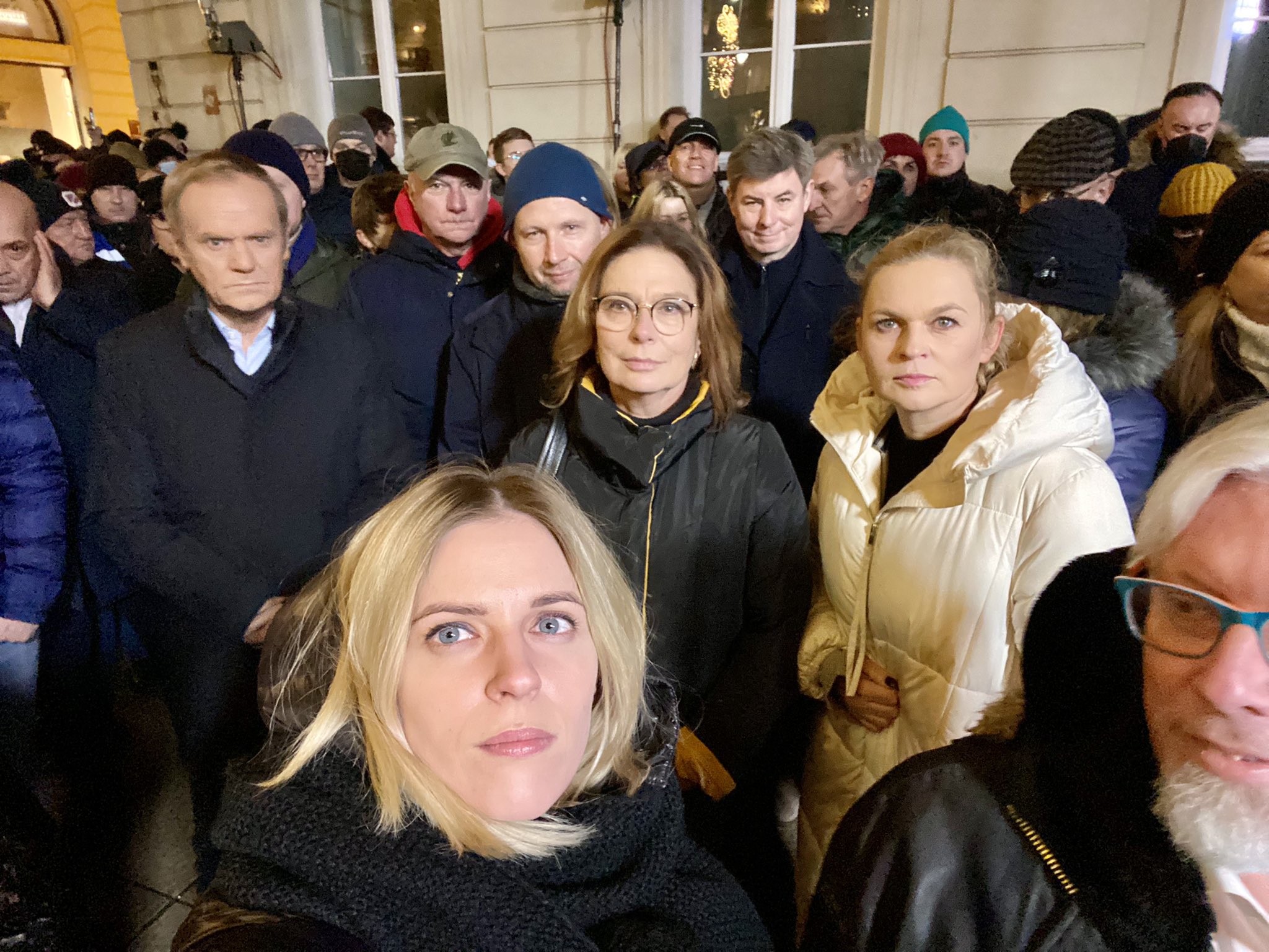 Wiadomości z kraju i ze świata-fg_rih0wyacvbln.jpg
