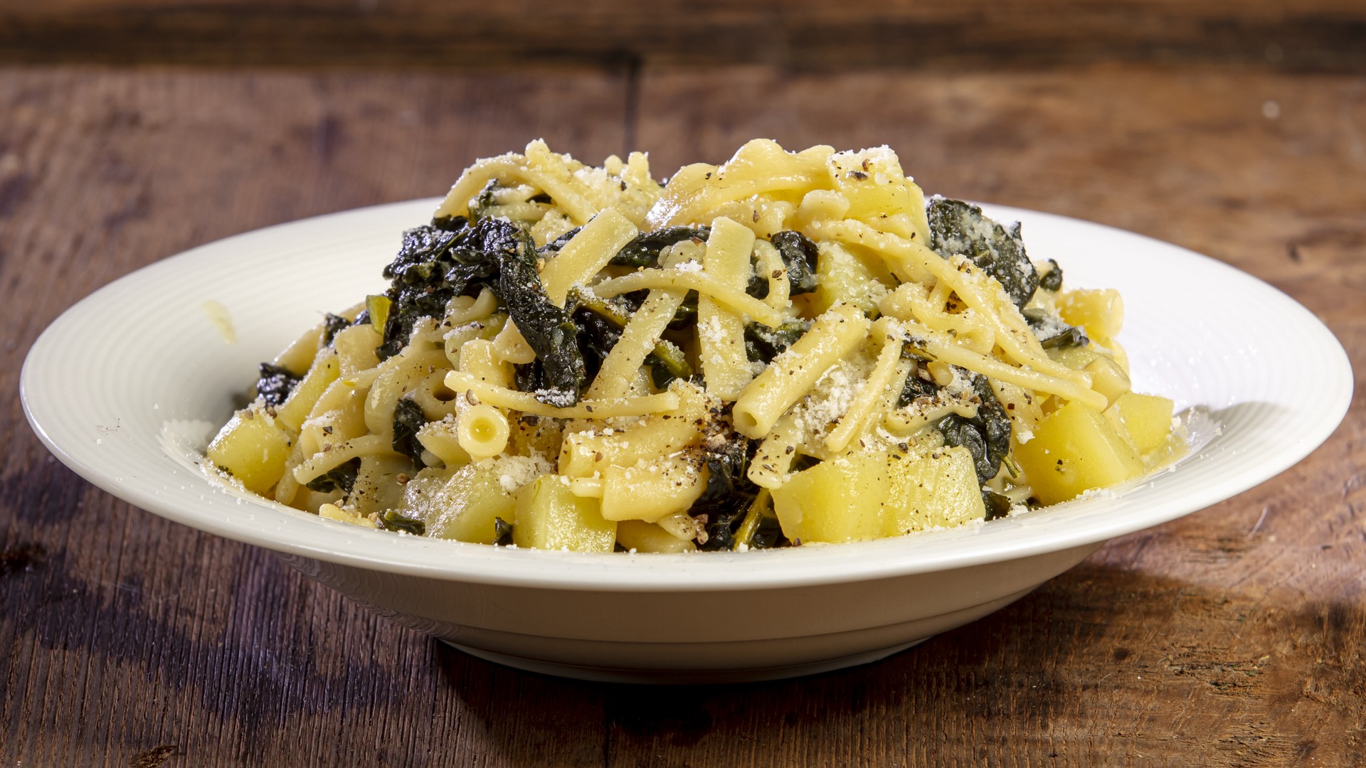 Pokaż talerz - Wizualny foodporn i rozmowy przy jedzeniu !-pasta-patate-cavolo-nero.jpg