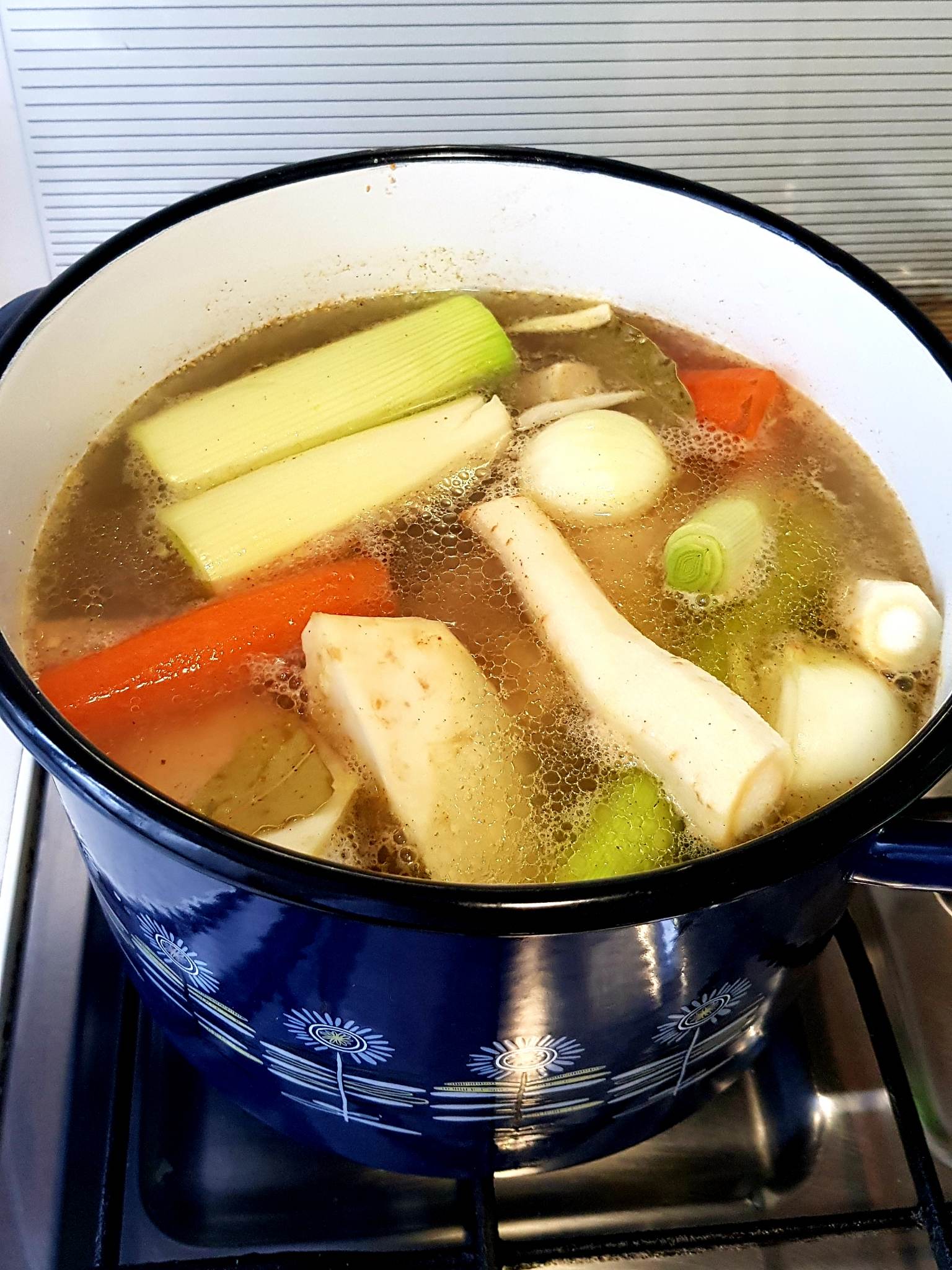 Pokaż talerz - Wizualny foodporn i rozmowy przy jedzeniu !-rosol.jpeg